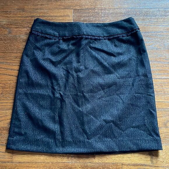 Banana Republic Petite Black Pencil Skirt NWT - Picture 1 of 7
